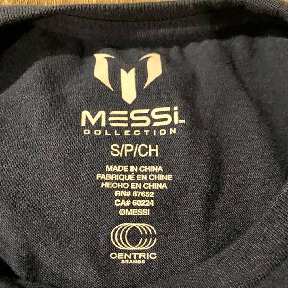 Messi Collection nwot never worn men’s small graphic tee T-shirt soccer blue new - Picture 3 of 5